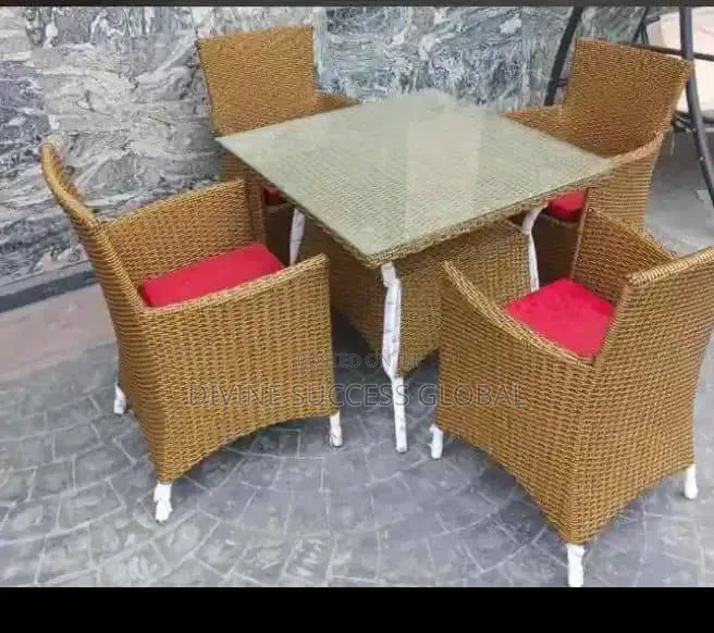 Restaurants Table Set
