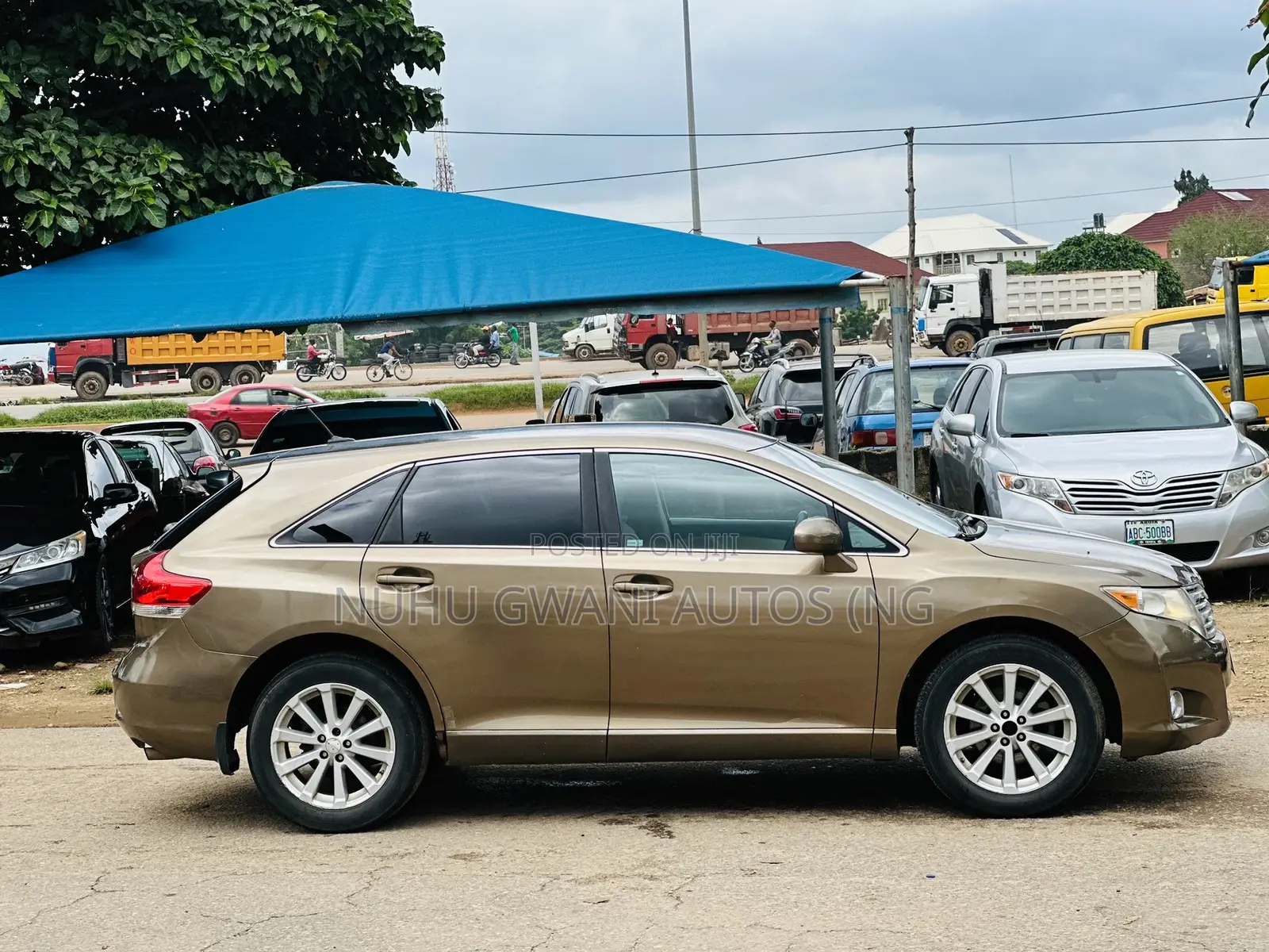 Toyota Venza 2010 Gold