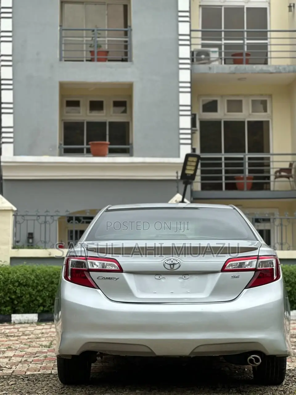 Toyota Camry SE 4dr Sedan (2.5L 4cyl 6A) 2013 Silver