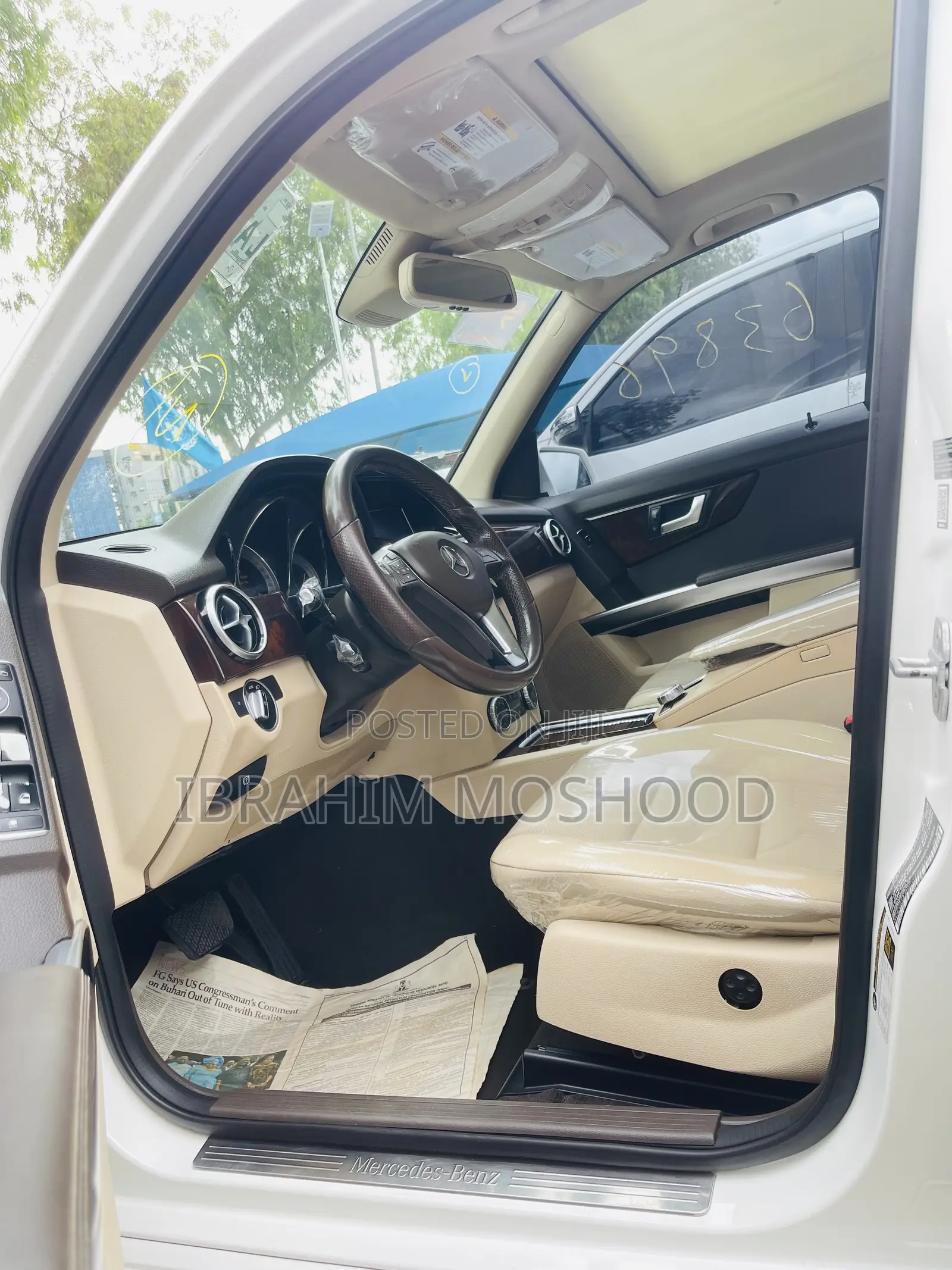 Mercedes-Benz GLK-Class Base GLK 350 4dr AWD 4MATIC (3.5L 6cyl 7A) 2015