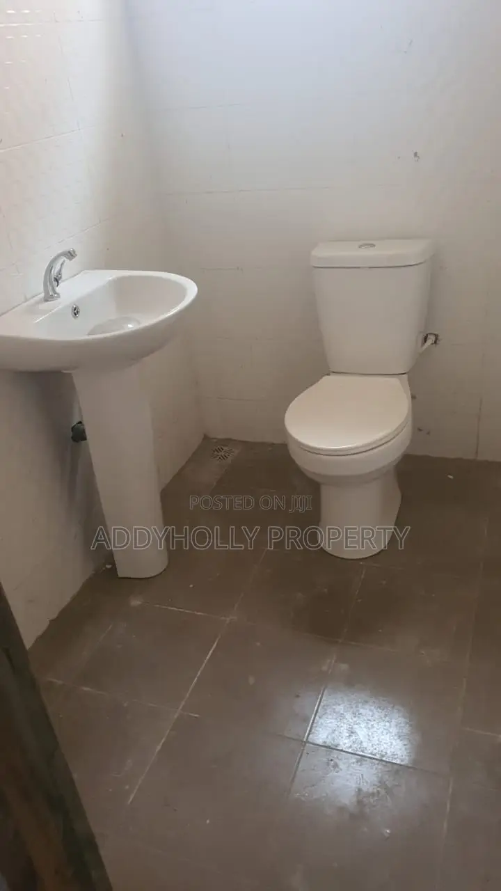 2bdrm Apartment in Ikota for sale