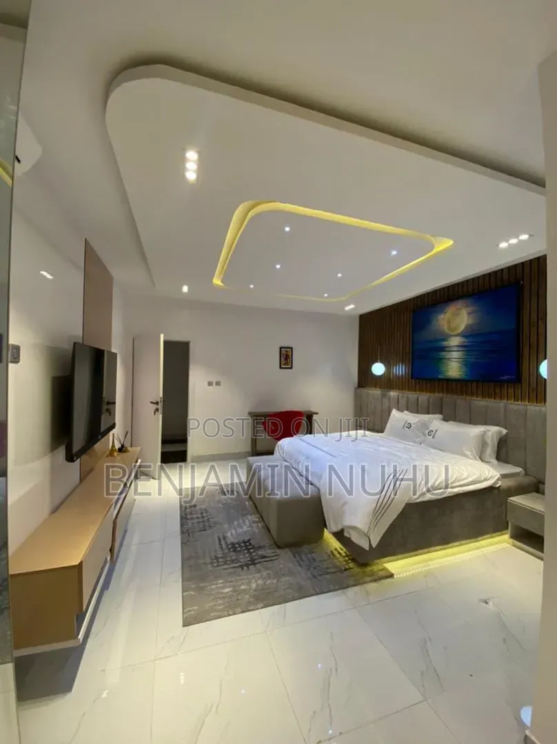 Furnished 3bdrm Apartment in Banana Island Estate for rent