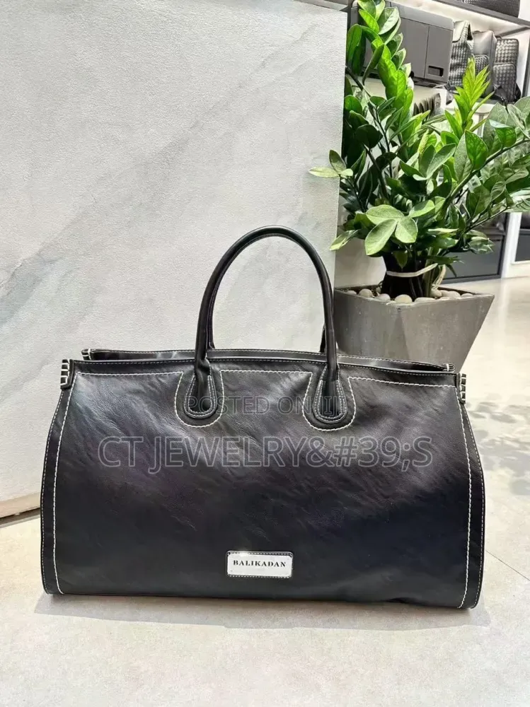 Balikadan Travel Duffle Bag Is Constructed From Black Leather With
