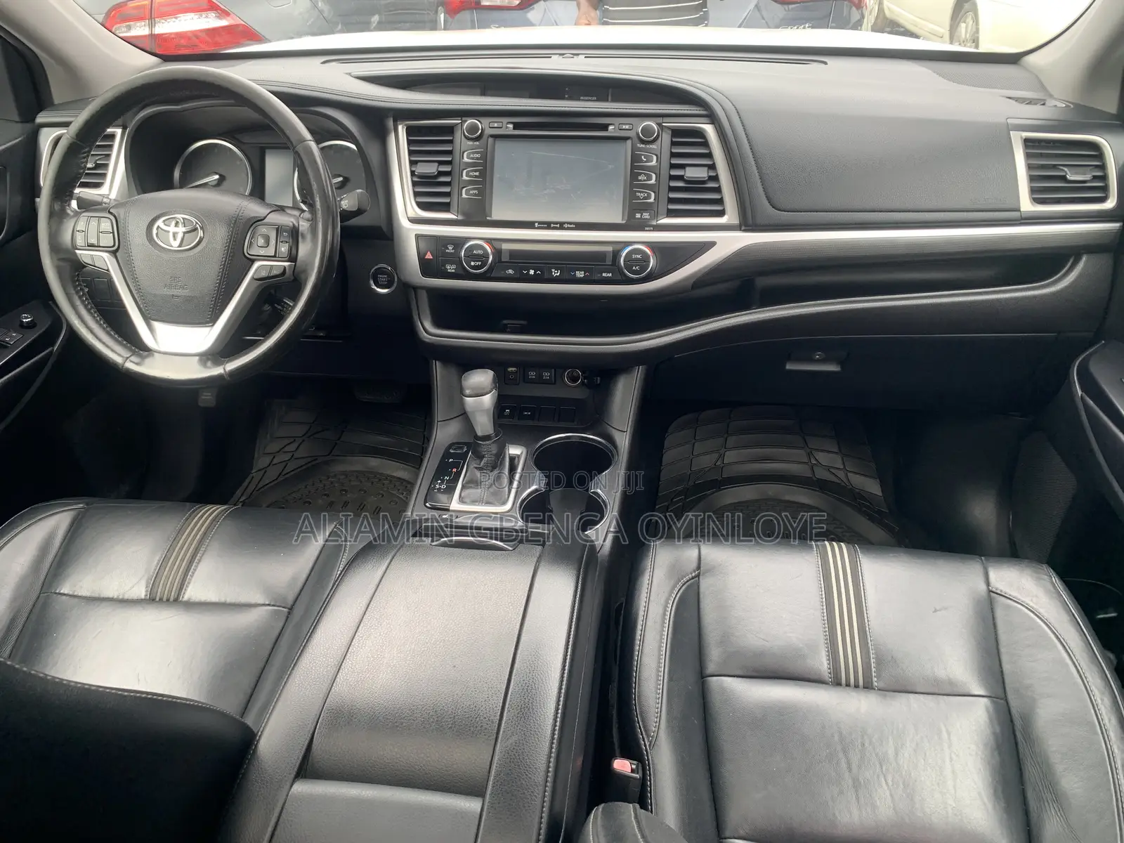 Toyota Highlander SE 4x4 V6 (3.5L 6cyl 8A) 2018 White