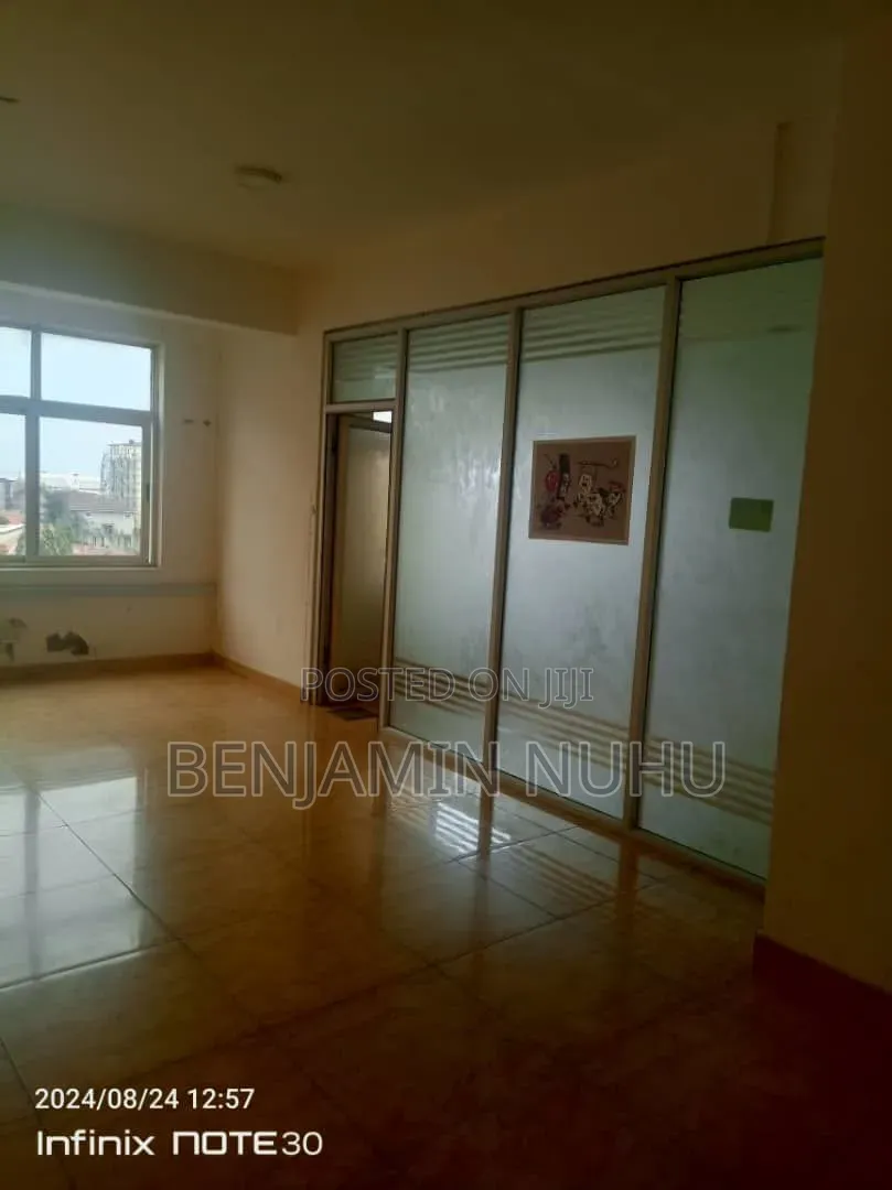 7-Floor Commercial Building Office Space From 500sqm to 5000sqm
