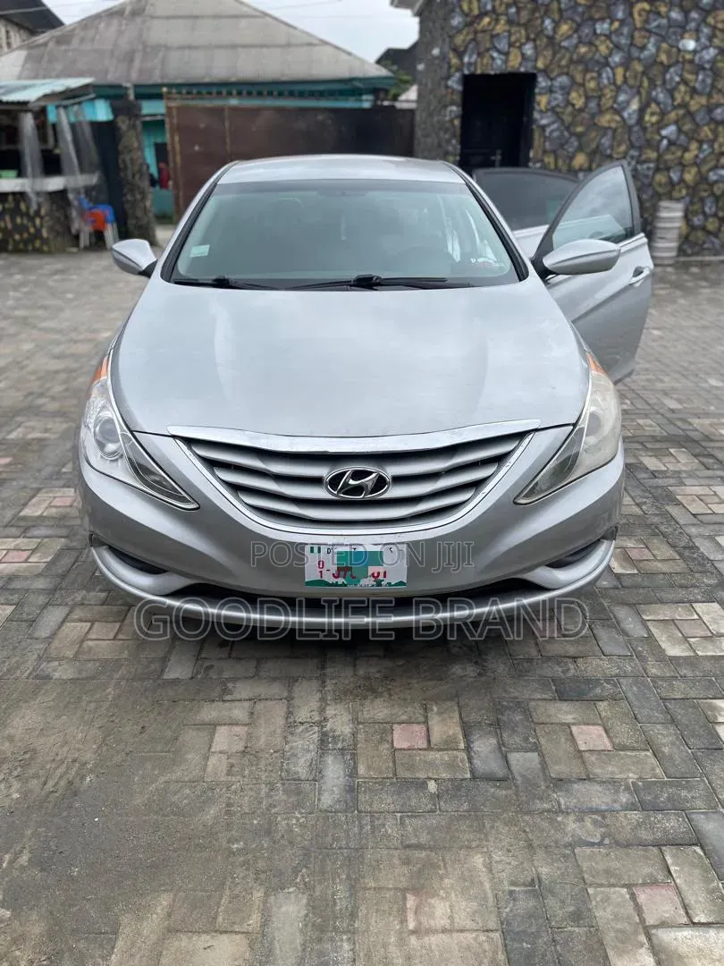 Hyundai Sonata Limited 2.0T Sedan (2.0L 4cyl 6A) 2013 Silver