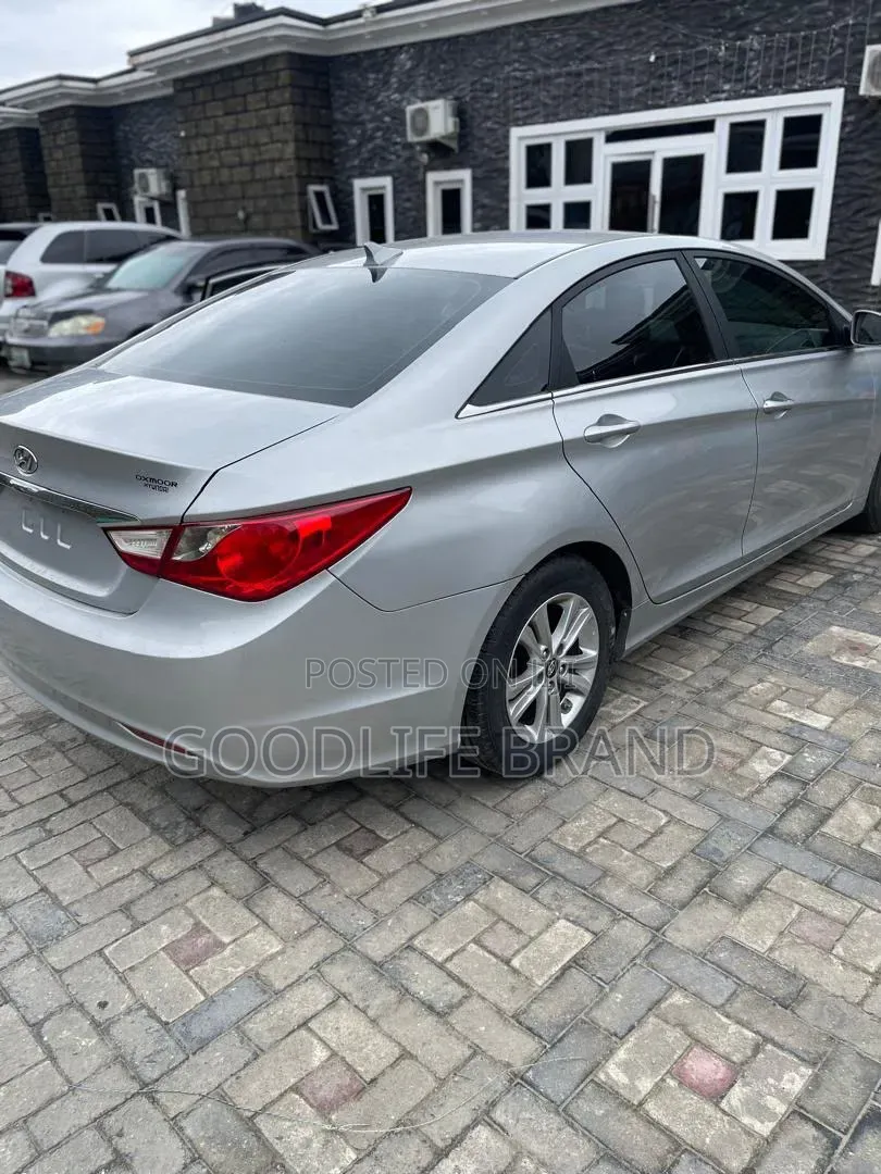Hyundai Sonata Limited 2.0T Sedan (2.0L 4cyl 6A) 2013 Silver
