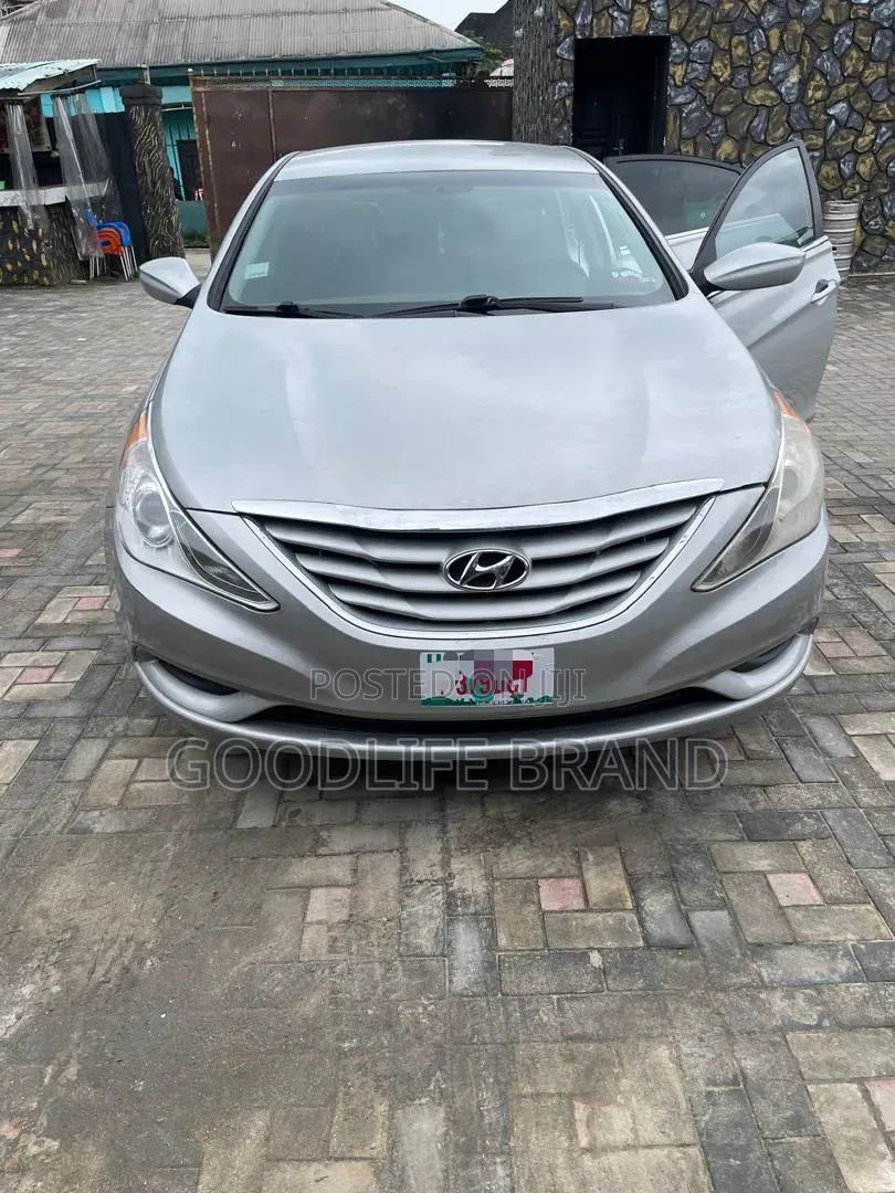 Hyundai Sonata Limited 2.0T Sedan (2.0L 4cyl 6A) 2013 Silver