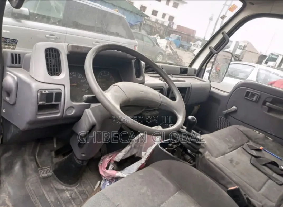 Nissan Cabstar Truck 4 Tyres (Tokunbo) Diesel
