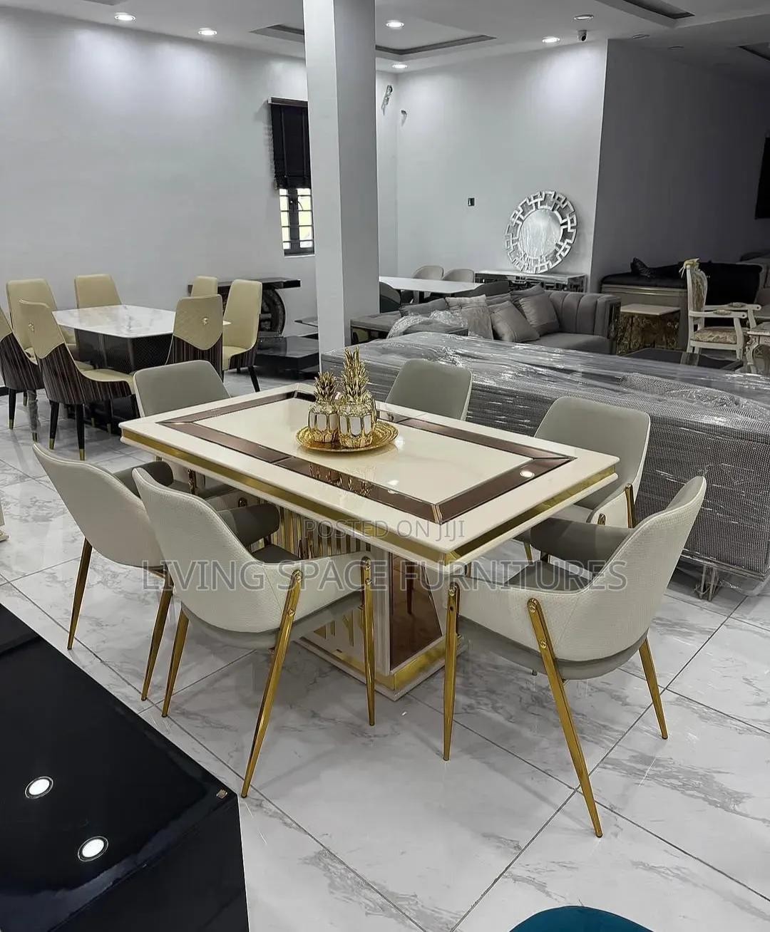 Executive Glass Top Dining Table With 6 Solid Leather Chairs
