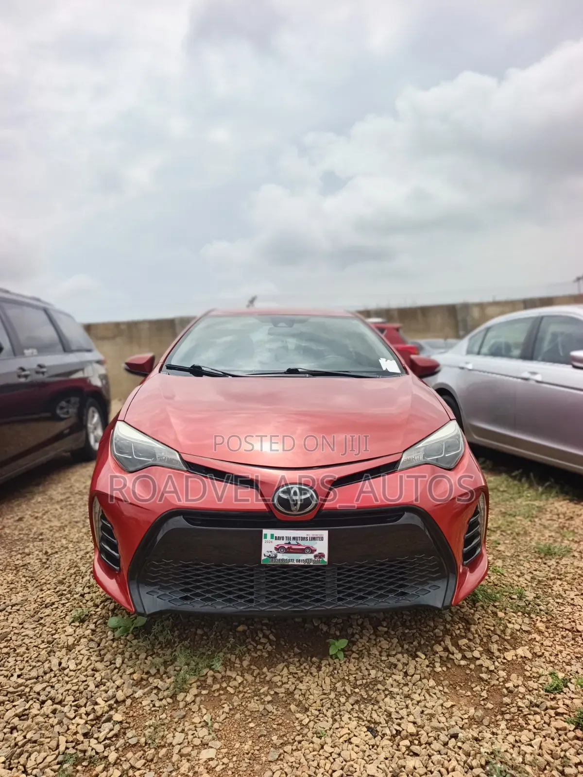 Toyota Corolla SE 4dr Sedan (1.8L 4cyl CVT) 2017 Red