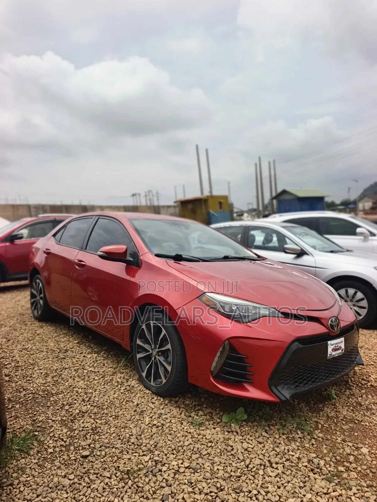 Toyota Corolla SE 4dr Sedan (1.8L 4cyl CVT) 2017 Red
