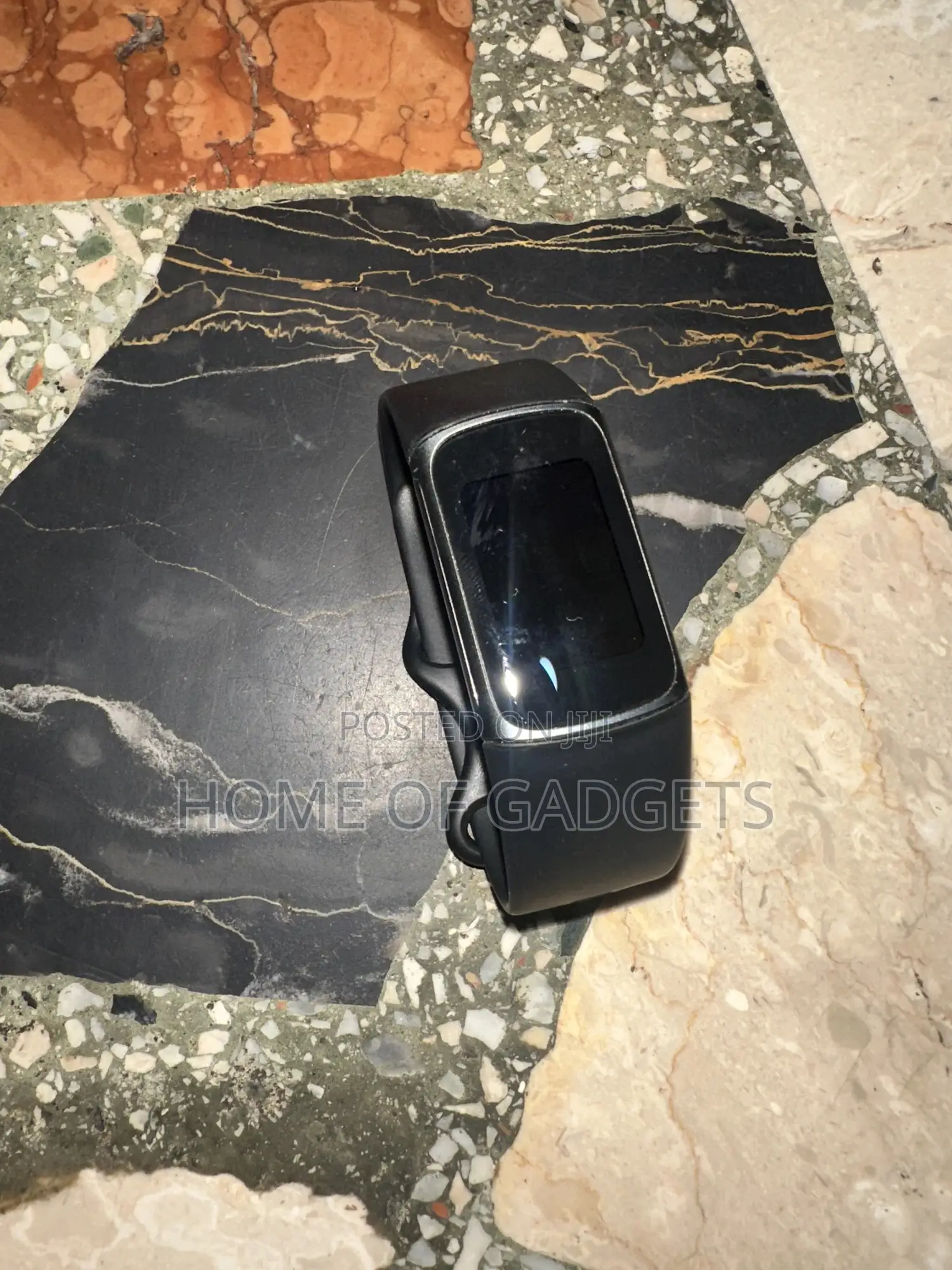 Fitbit Charge 5 – Advanced Fitness Health Tracker