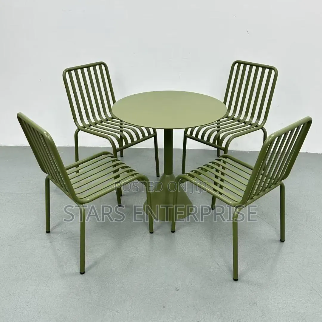Modern 4 Seater Restaurants Set