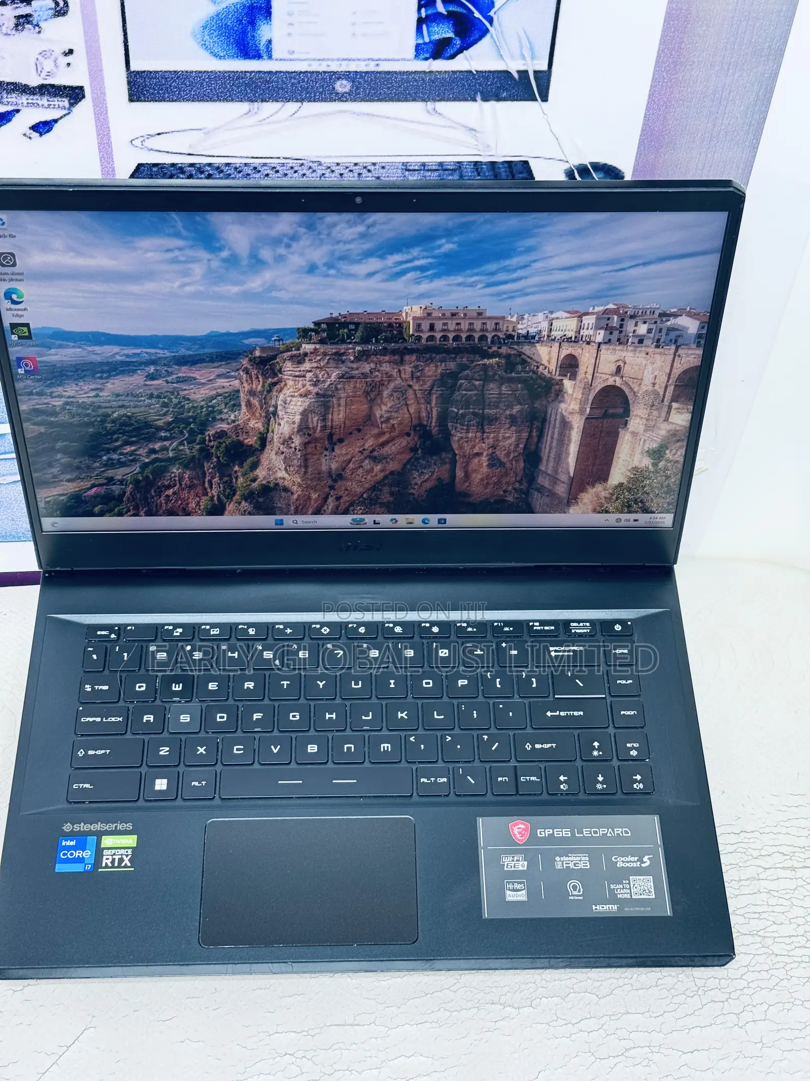 Laptop MSI GP66 LEOPARD 10UG 16GB Intel Core i7 SSD 1T