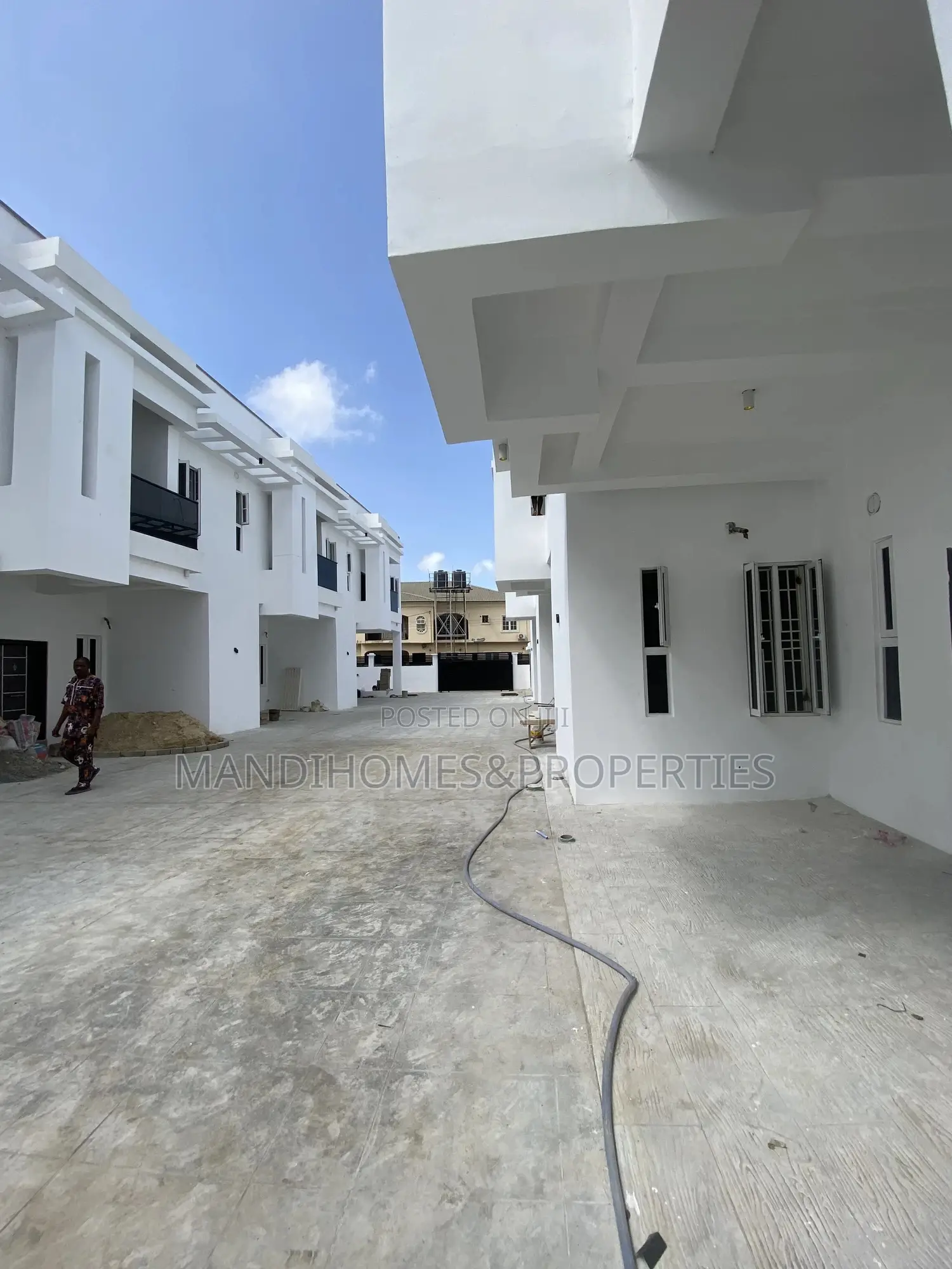 4bdrm Townhouse/Terrace in Ajah for sale