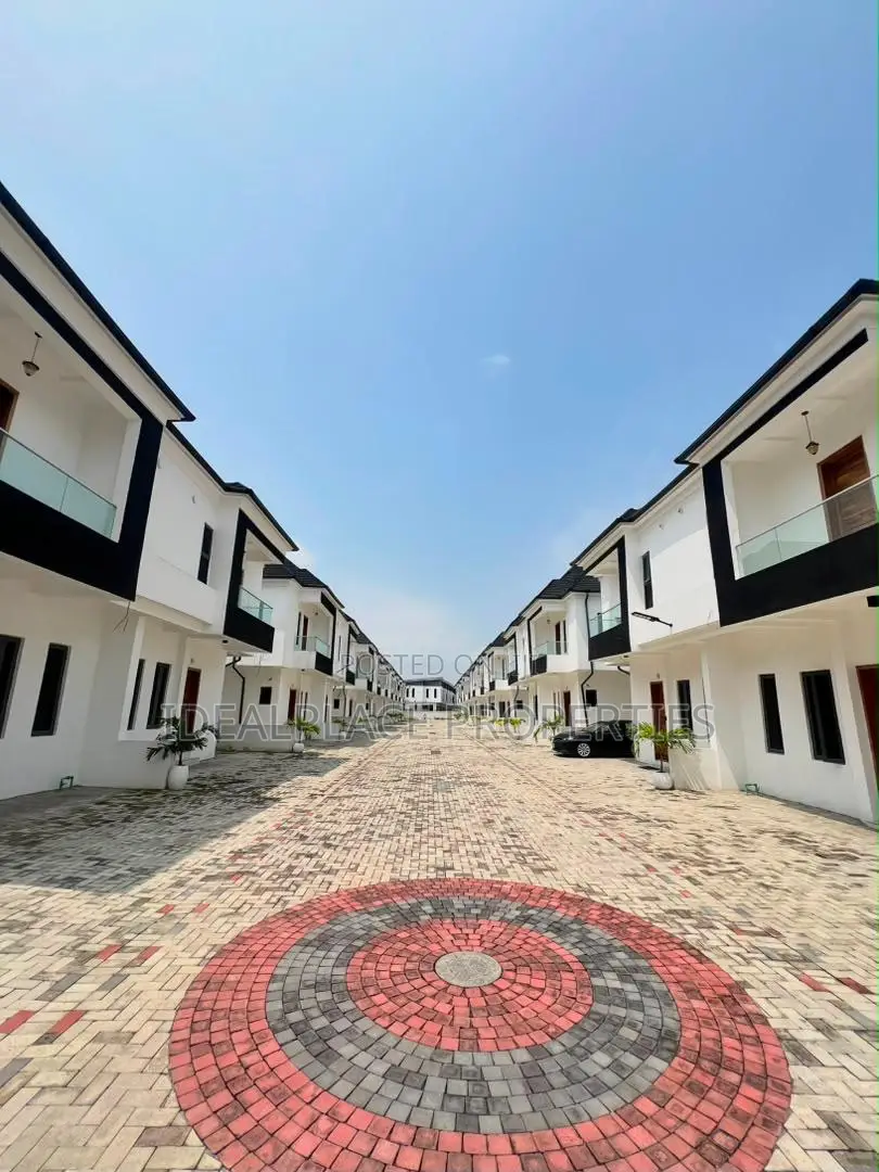 4bdrm House in VGC / Ajah for sale
