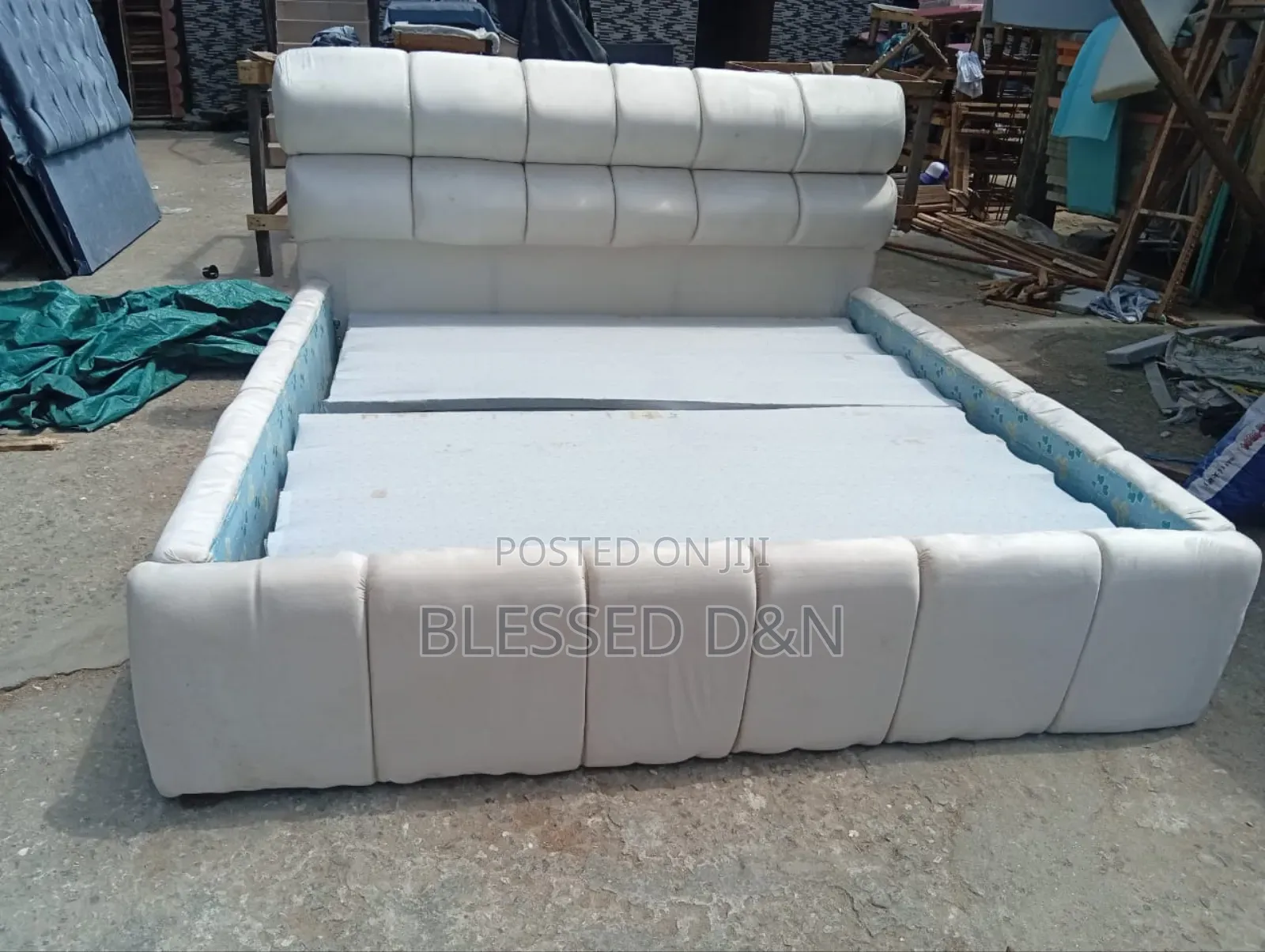 Full Bubble Pad Bed Frame