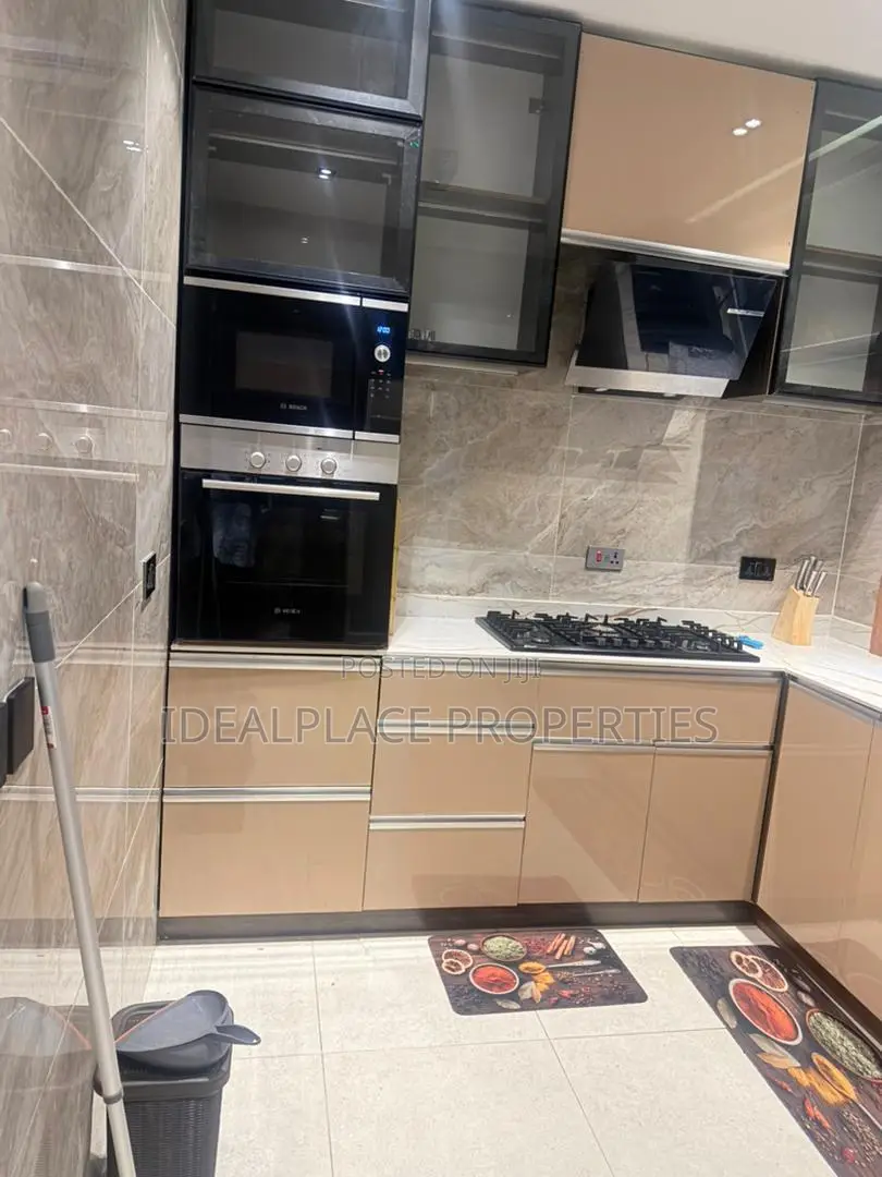 Furnished 3bdrm Penthouse in Ikoyi for rent