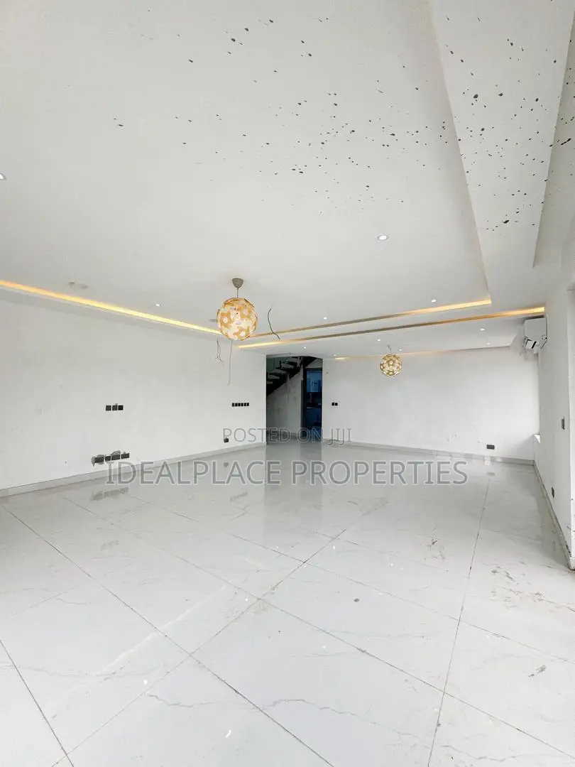 4bdrm Maisonette in Ikoyi for rent