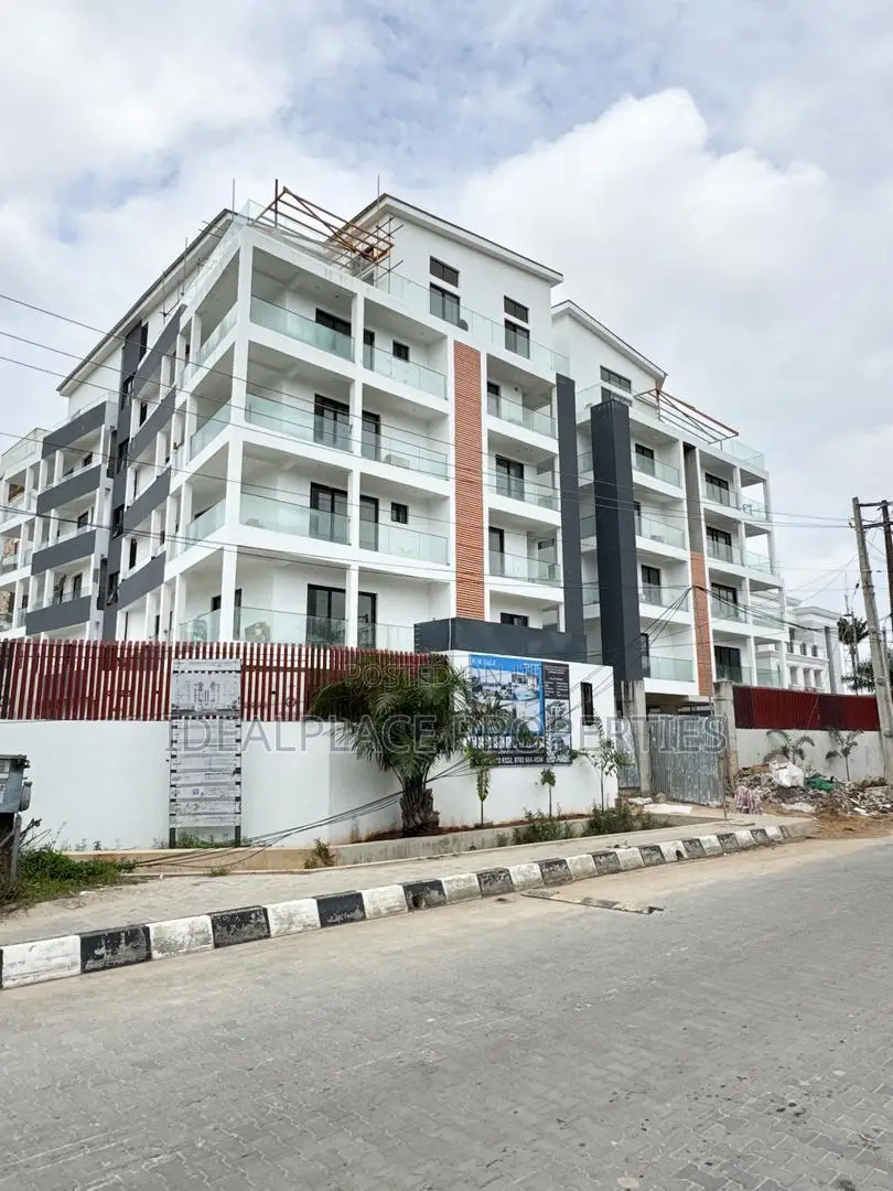 4bdrm Maisonette in Ikoyi for rent