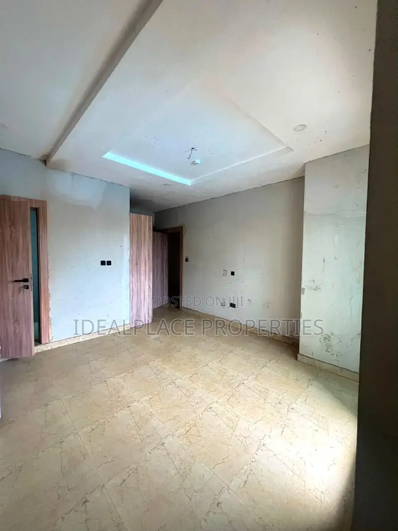 3bdrm Apartment in Victoria Island for rent