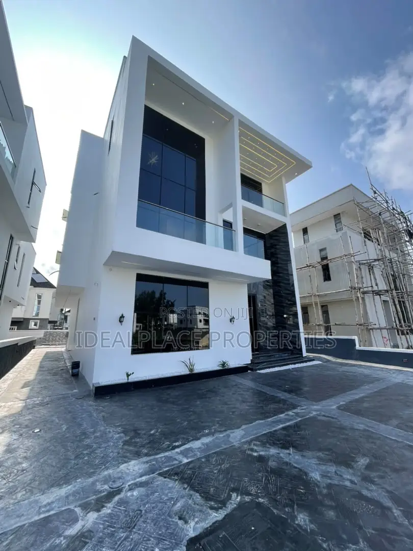 5bdrm Duplex in Ikota for sale