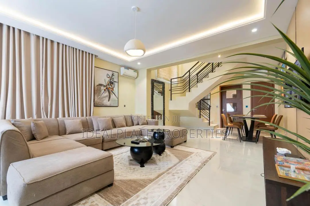 Furnished 2bdrm Maisonette in Lekki Phase 1 for rent