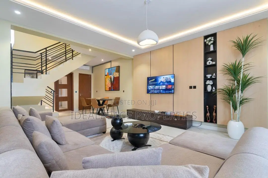 Furnished 2bdrm Maisonette in Lekki Phase 1 for rent