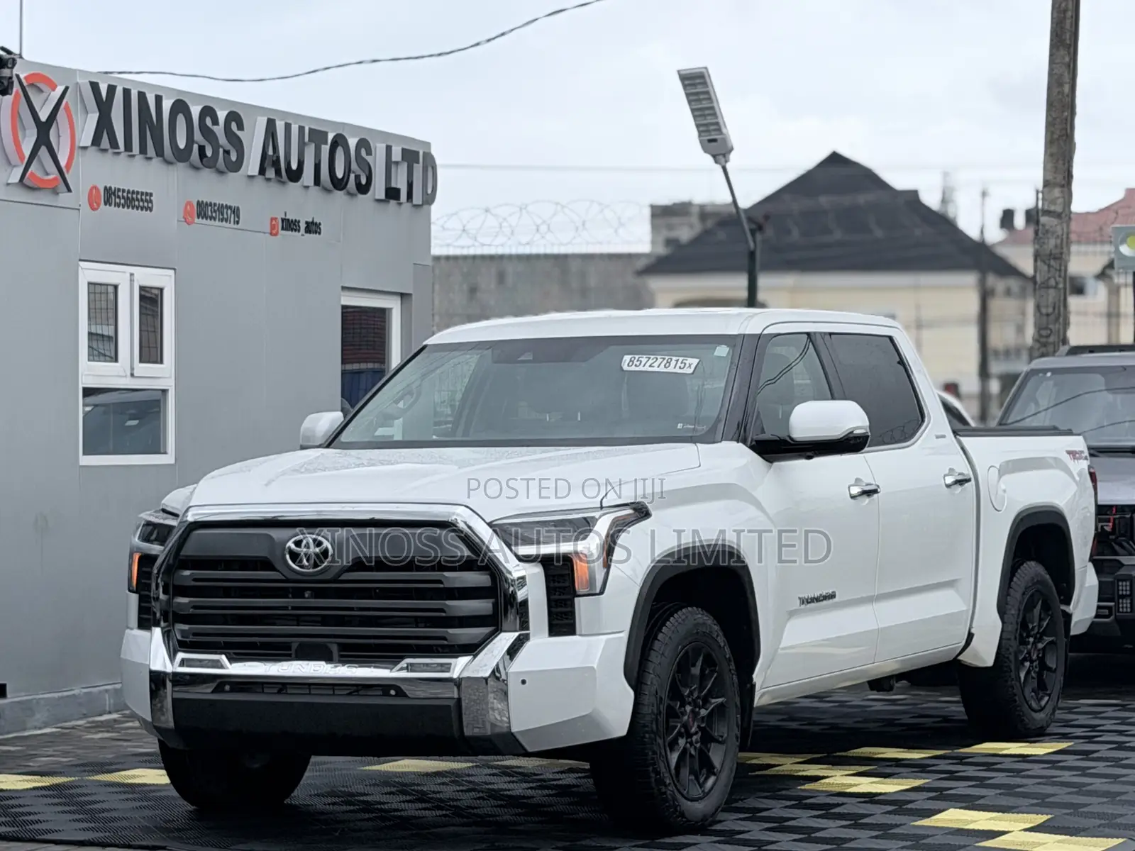 Toyota Tundra Limited 2022 White