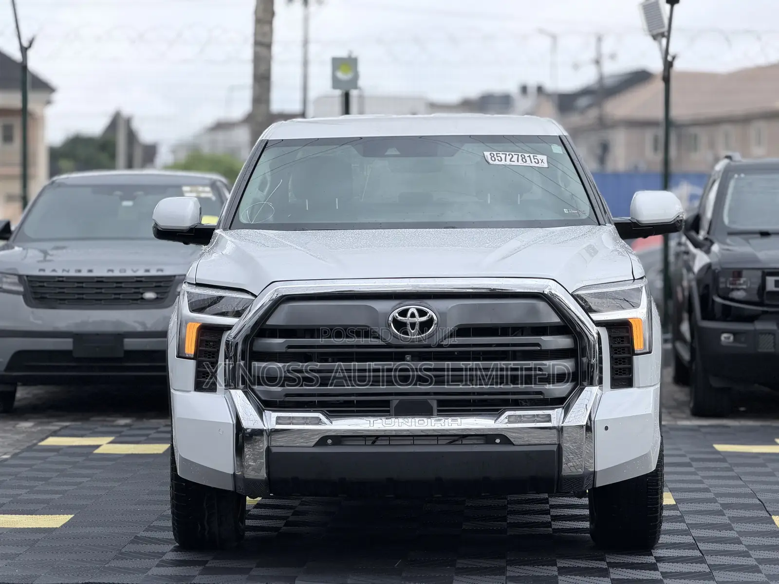 Toyota Tundra Limited 2022 White