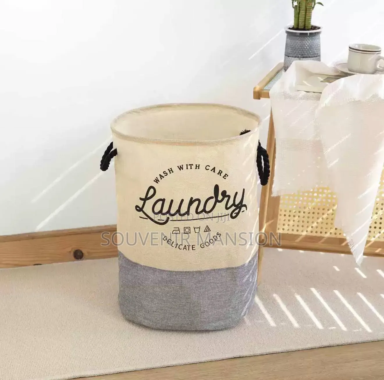 Thick Large Capacity Lundary Bag