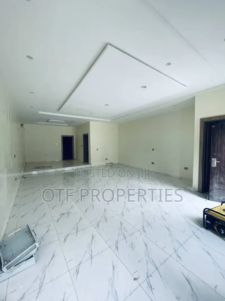 4bdrm Duplex in Kado Main for sale