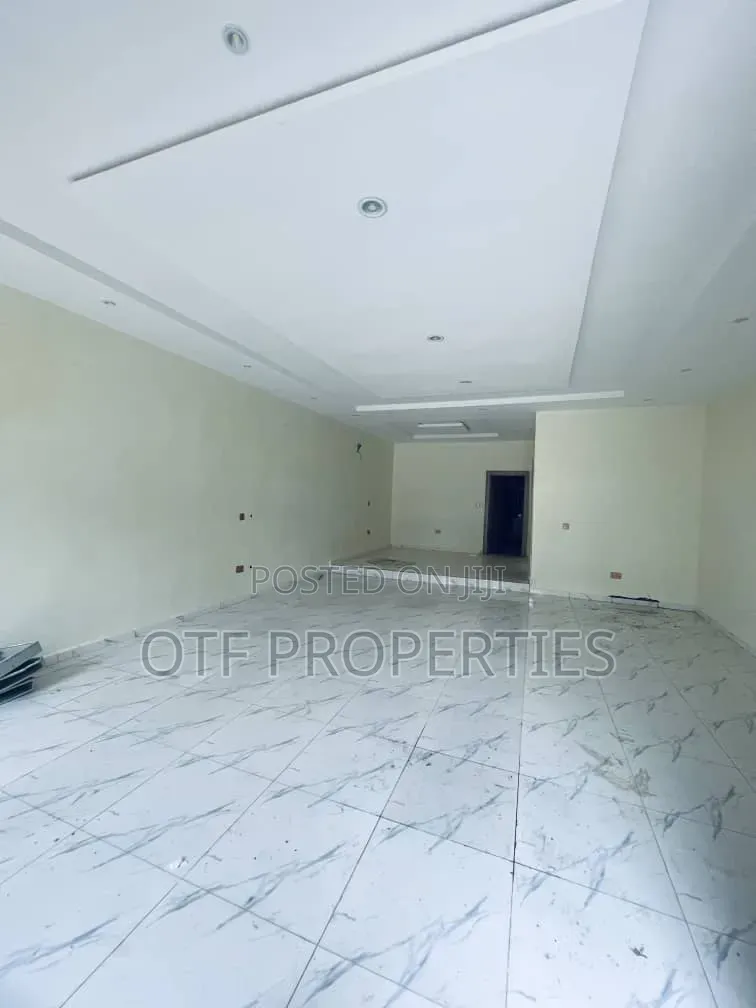 4bdrm Duplex in Kado Main for sale