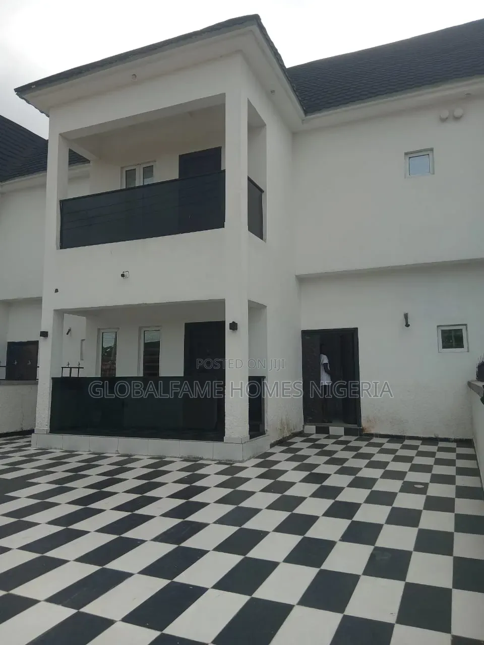 4bdrm Duplex in In An Estate By for rent