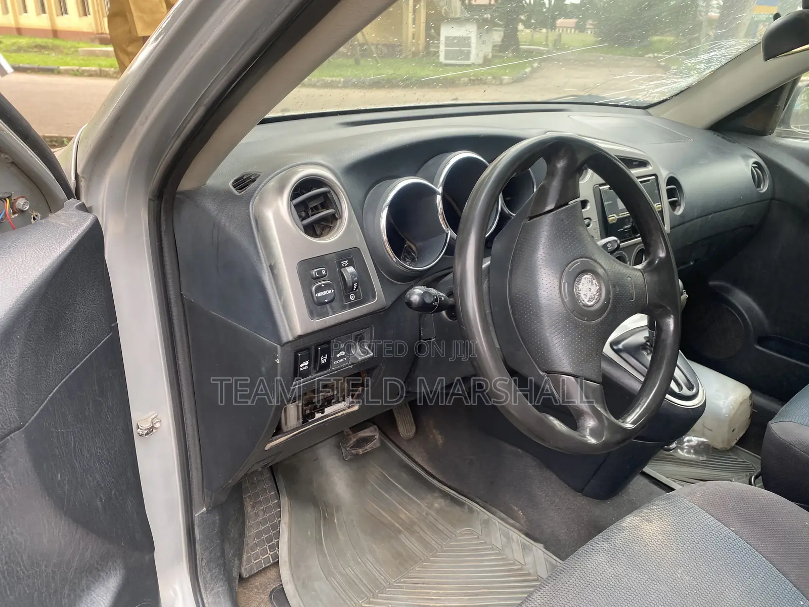 Toyota Matrix XR Hatchback AWD (1.8L 4cyl 4A) 2005 Silver