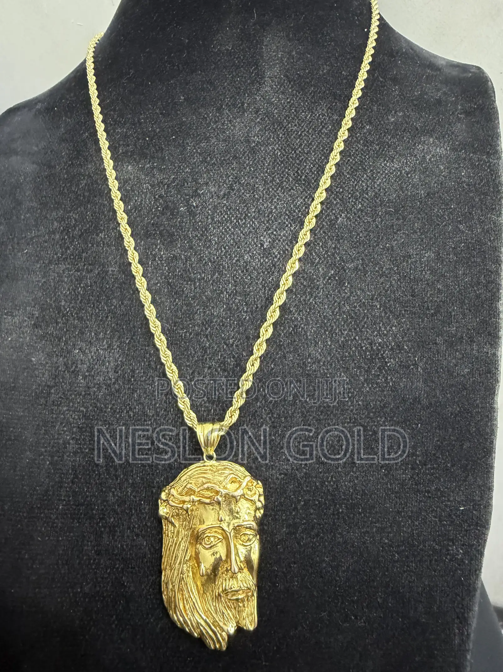 ITALY 750 Tested 18karat Gold With Jesus Piece