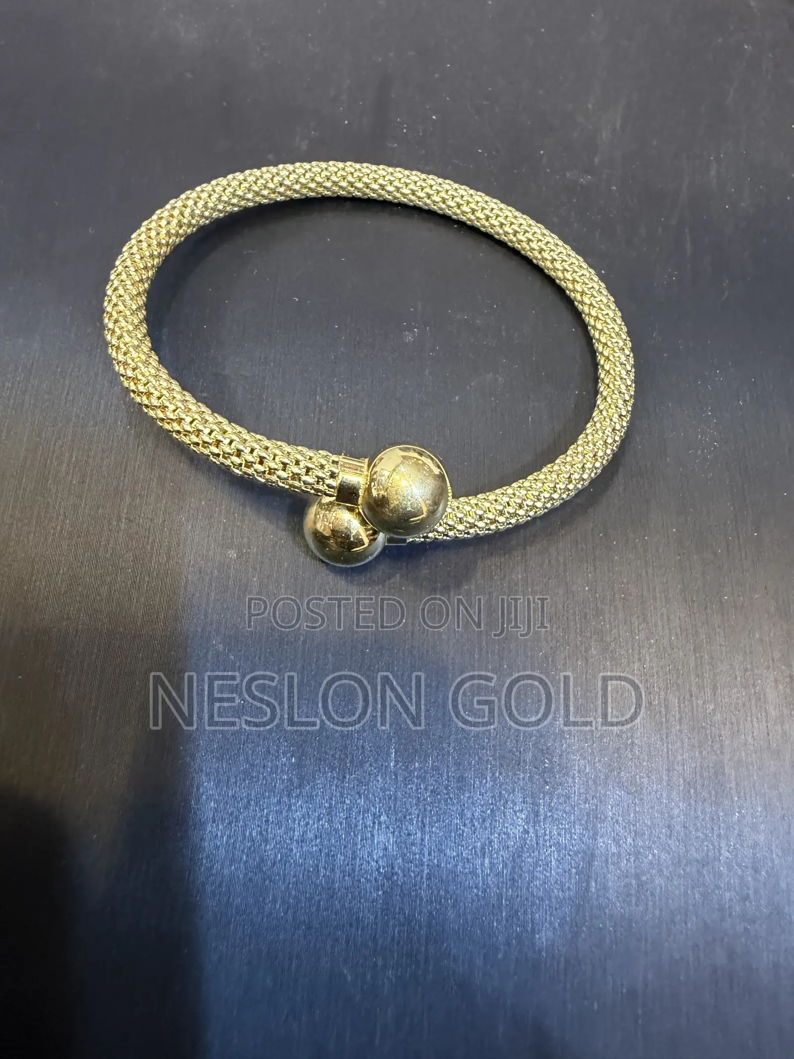 ITALY 750 Tested 18karat Pure Gold Bangle