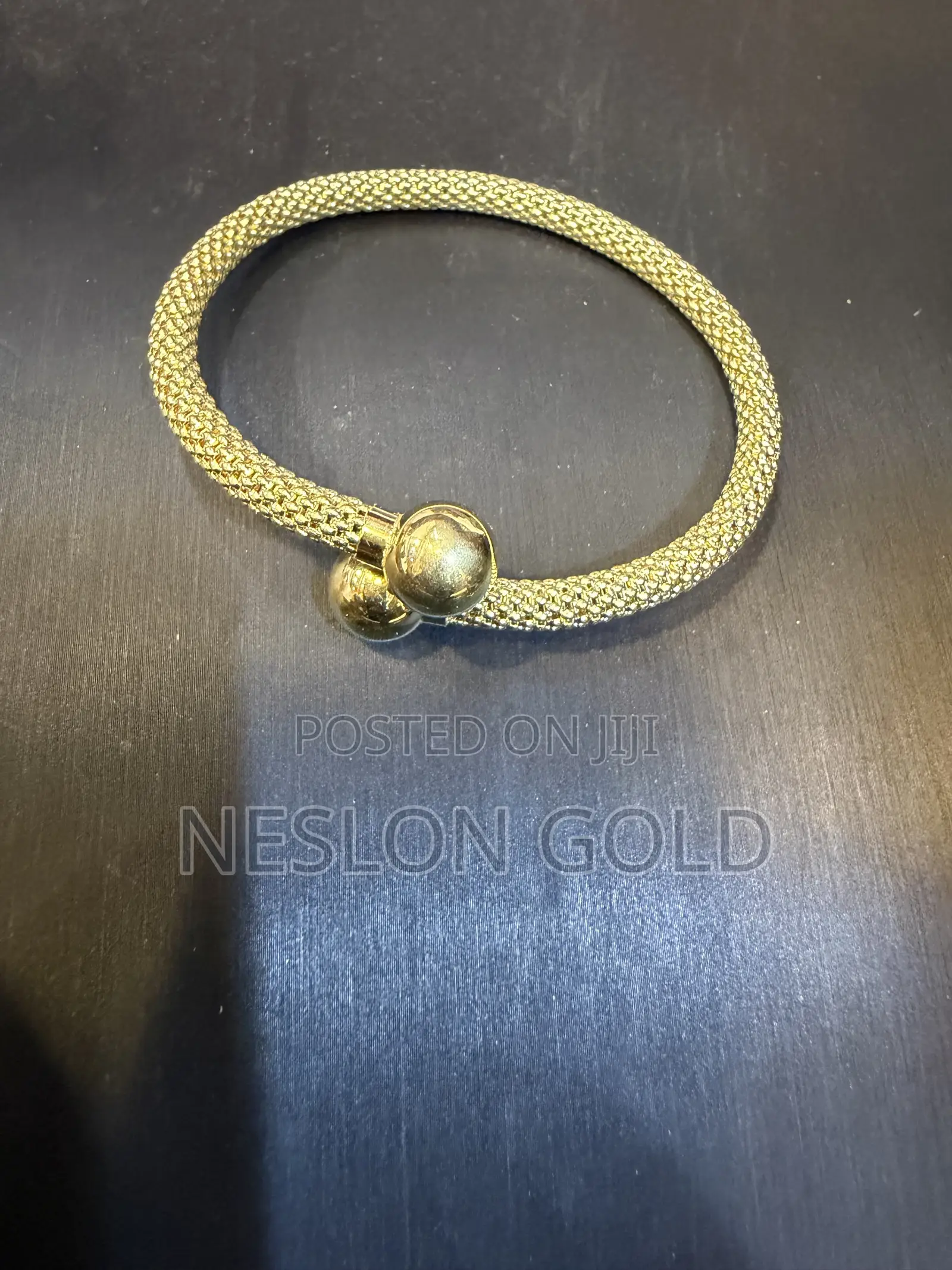 ITALY 750 Tested 18karat Pure Gold Bangle