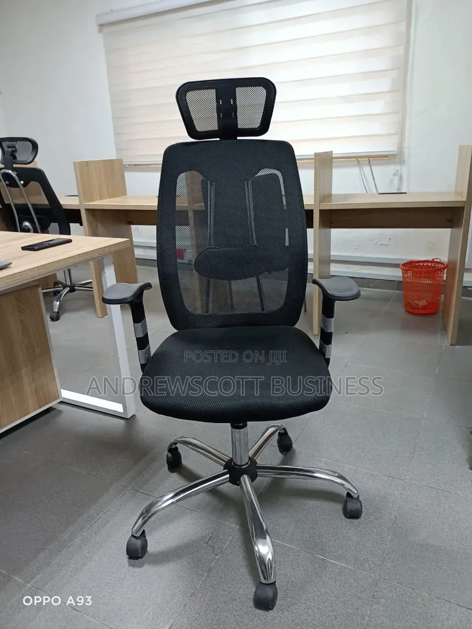 Brand New Executive Swivel Chair Model 9018
