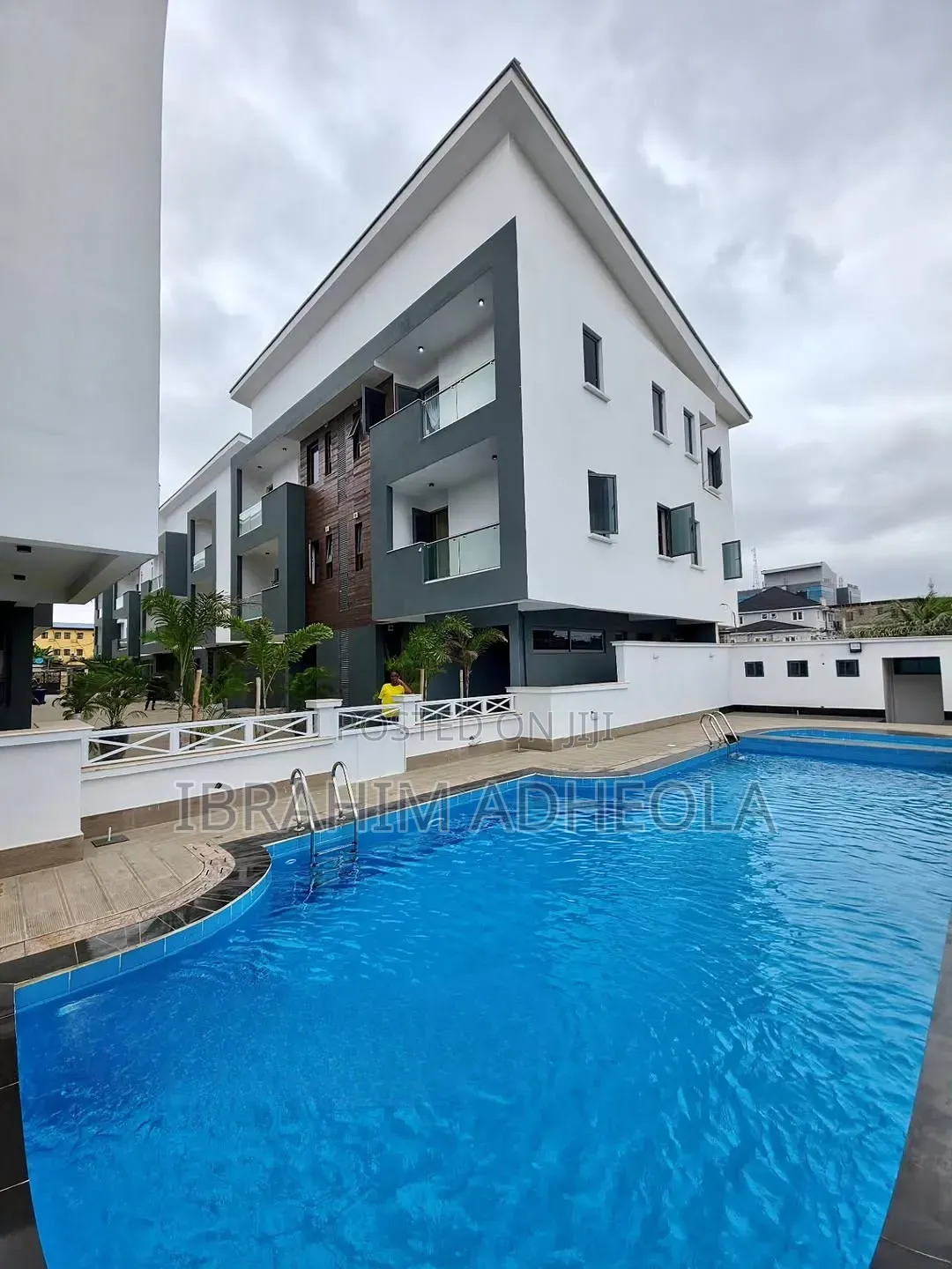 4bdrm Duplex in Ilupeju for rent