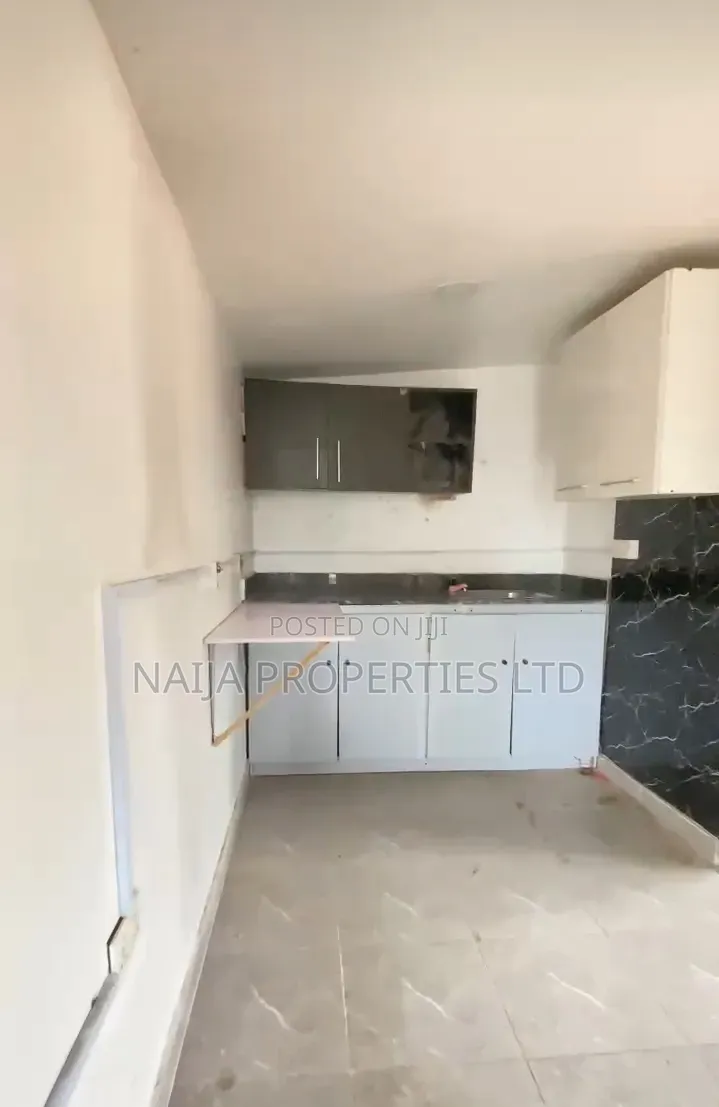 Studio Apartment in Lekki Phase 1 for rent
