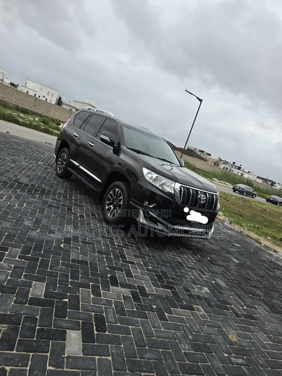 Toyota Land Cruiser Prado 2018 Black