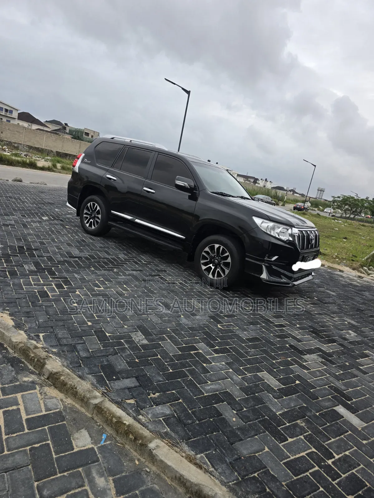 Toyota Land Cruiser Prado 2018 Black