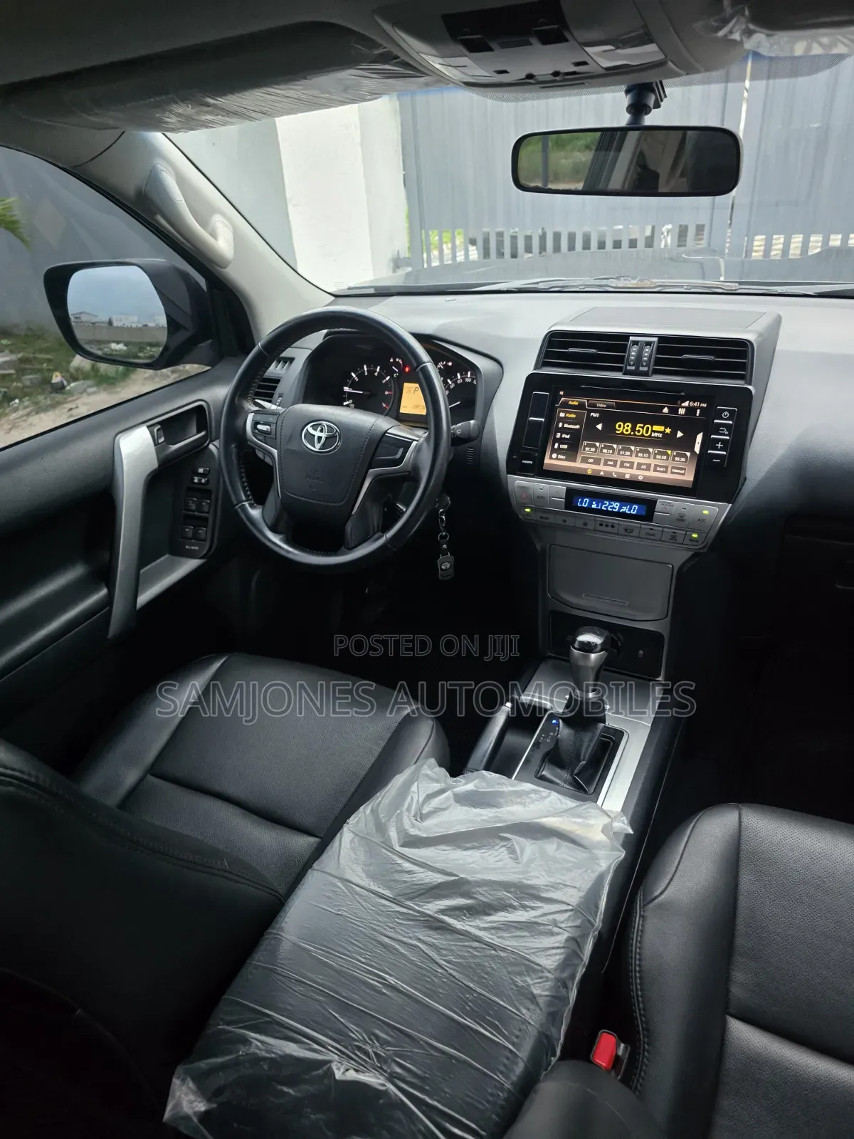 Toyota Land Cruiser Prado 2018 Black