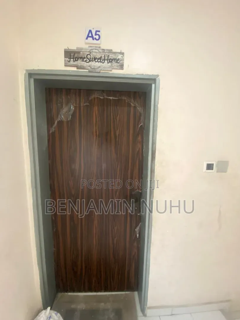 3bdrm Apartment in Lekki Phase 1 for rent