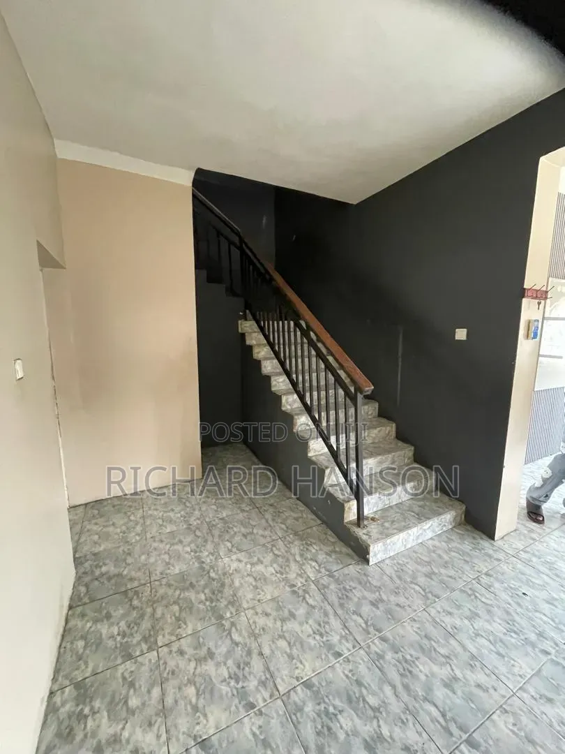 4bdrm Duplex in Orchid, Chevron for rent