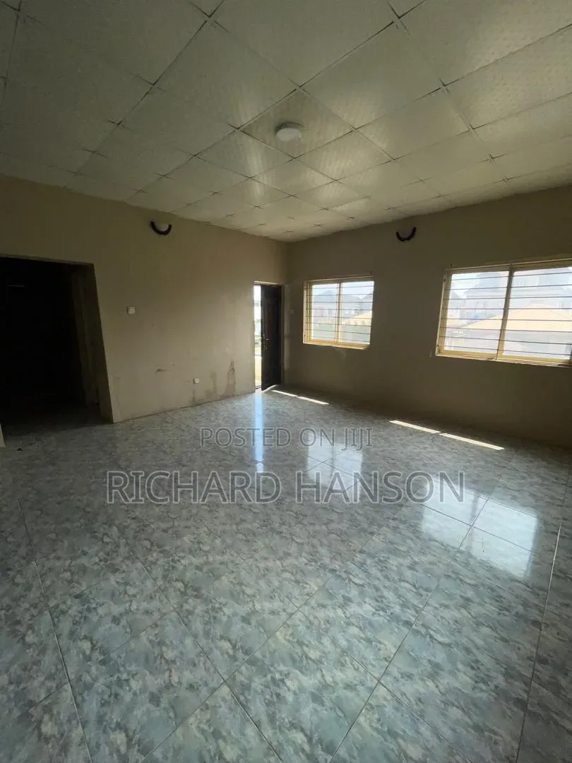 4bdrm Duplex in Orchid, Chevron for rent