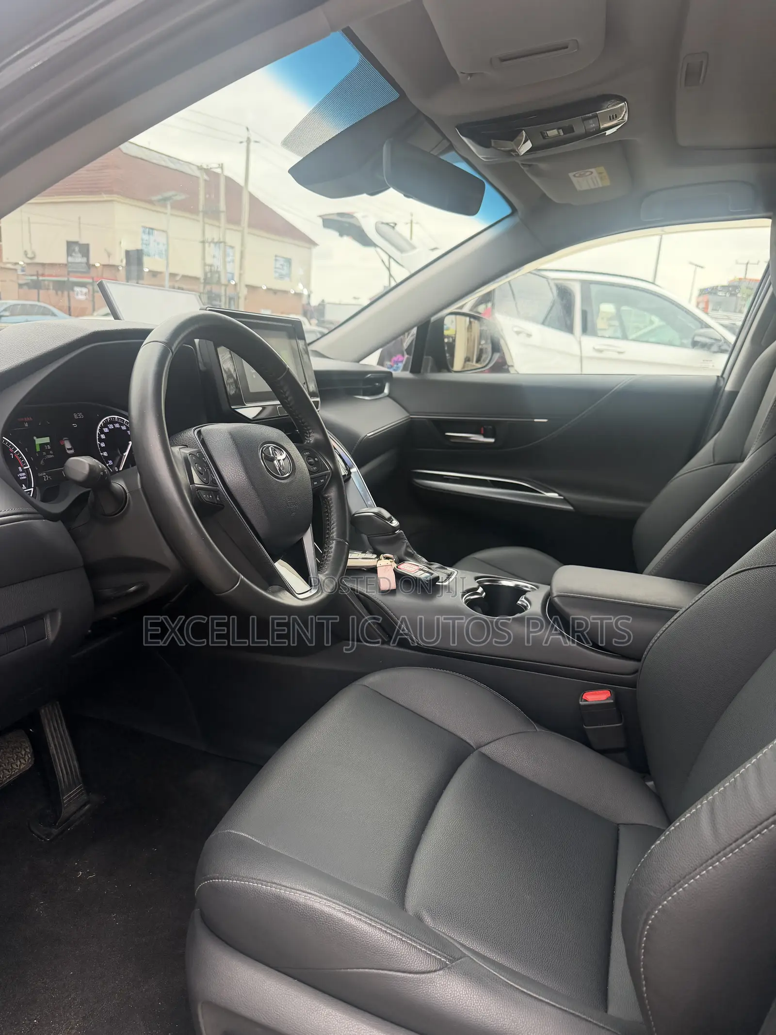 Toyota Venza XLE 2022 Black