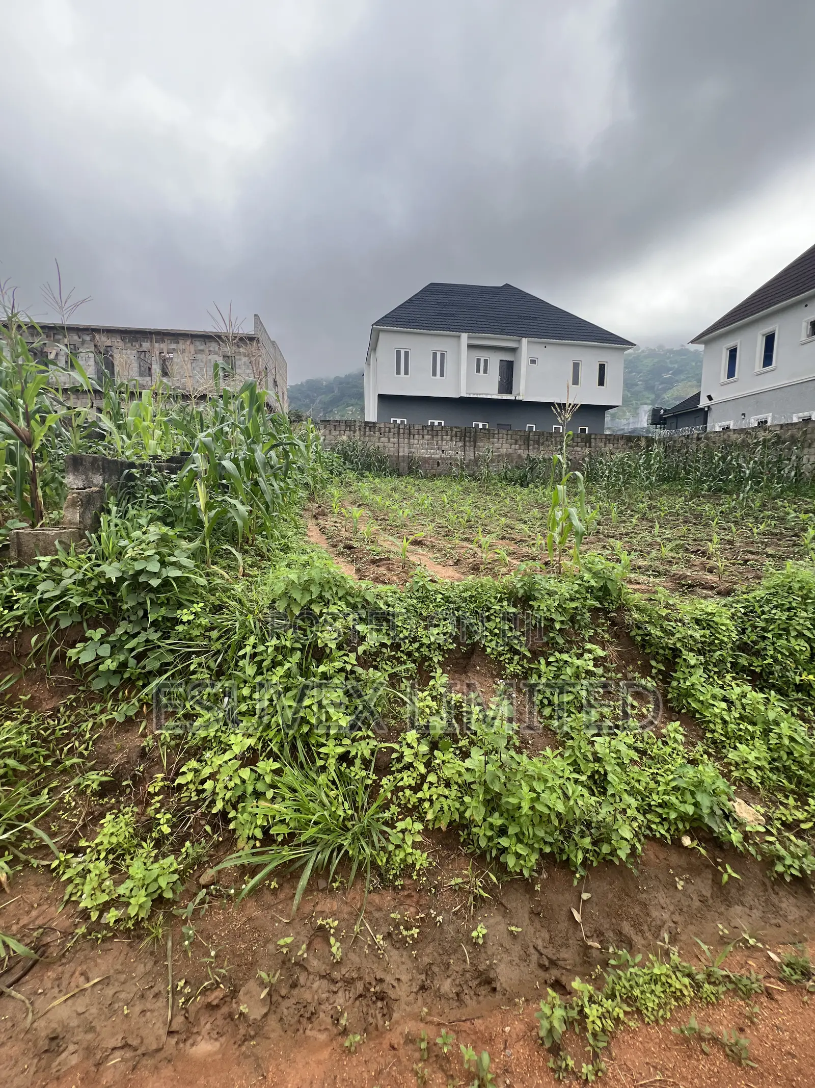 330sqm Plot of Land for Sale in Dawaki